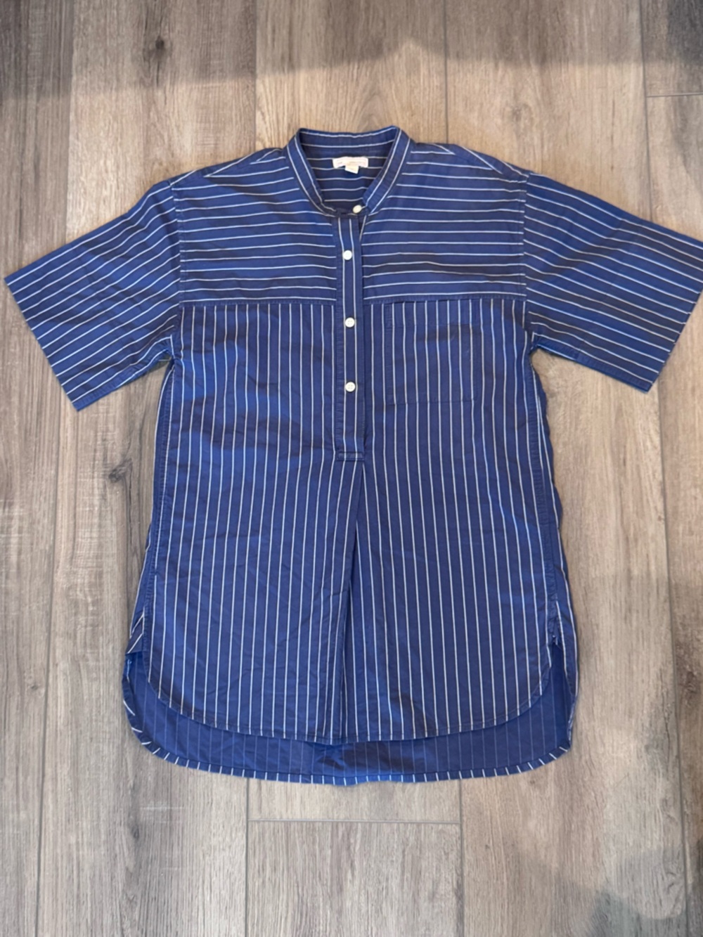 GAP Blue and White Striped Short-Sleeve Henley Button-Down